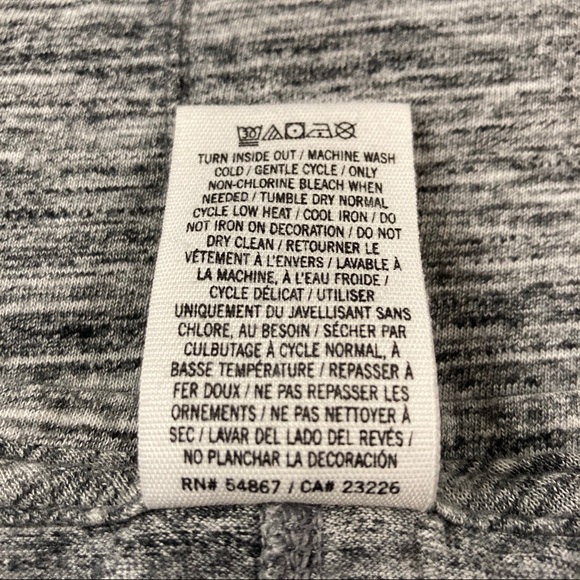 Pink logo v-neck t-shirt - Picture 8 of 8